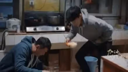 鄧倫吃面這一幕讓人越看越餓,誰說鄧倫沒有演技只會演偶像男主?