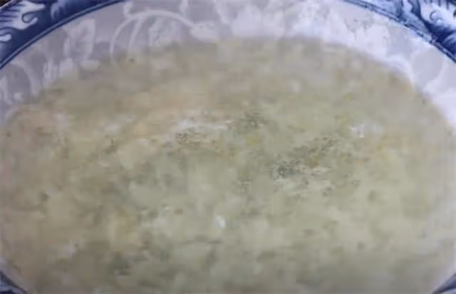教你在家輕鬆做小米涼皮，清涼勁道爽滑，天熱吃太過癮了，超好吃