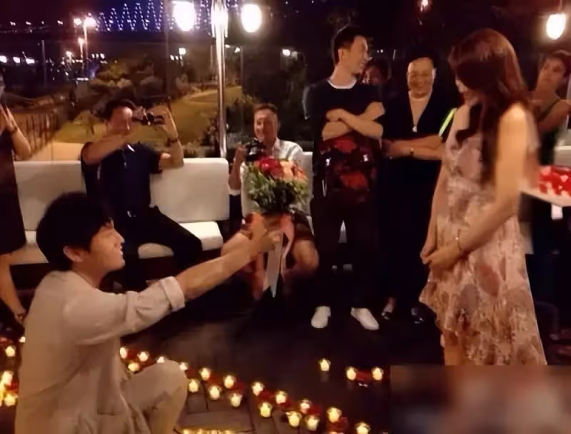 伊能靜離開庾澄慶嫁給秦昊,這個選擇到底有多值?
