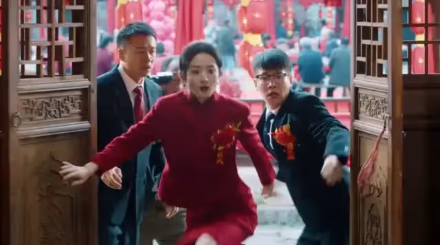 不愧是「人氣女王」!首播看得觀眾義憤填膺,趙麗穎新劇穩了!