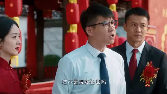 不愧是「人氣女王」!首播看得觀眾義憤填膺,趙麗穎新劇穩了!
