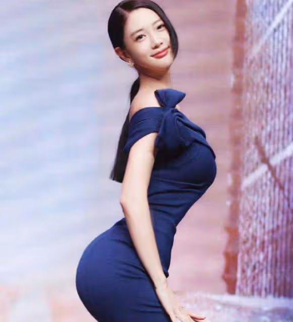 「亞洲第一美女」李成敏有多撩人?初戀臉配上火辣身材,氣質爆棚