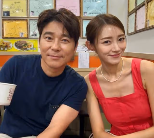 韓國歌手任昌丁妻子曬照,店內美食很簡陋,家裡有五個兒子