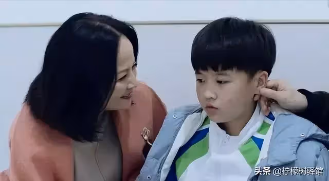 婆婆拒絕帶孫女,外孫結婚讓兒子送車,兒媳:錢我花完了