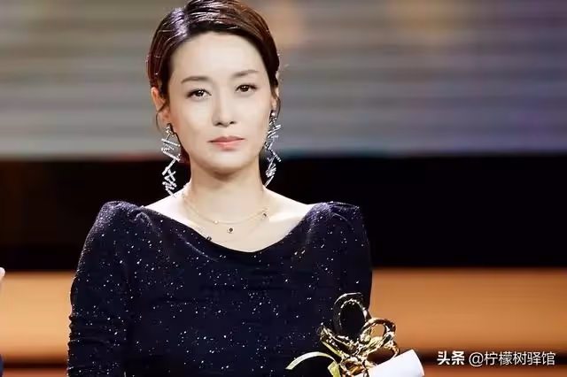 兒媳請保姆照顧婆婆，大姑姐不依不饒，兒媳：真孝順，給你們伺候