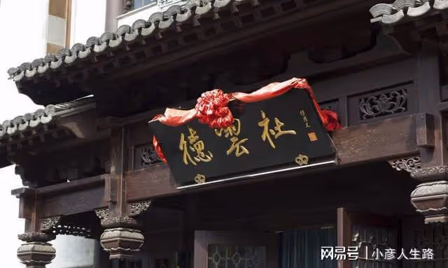 德雲社恢復演出,演員在舞台自我調侃,粉絲:小劇場還是比較冷清
