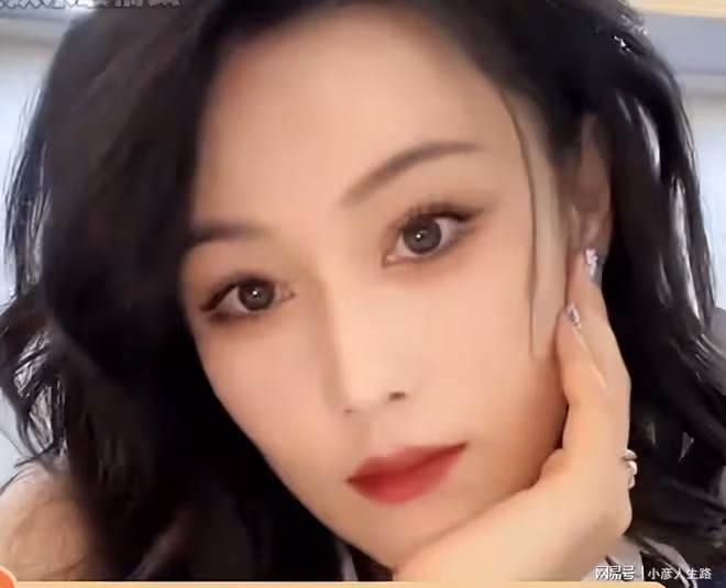 張馨予關閉直播打賞:我比你們掙得多,把錢留給父母孩子吧