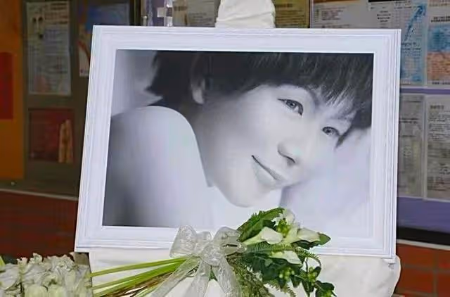 香港知名女星胰臟癌離世10年!好友曬舊照,丈夫每年刊登廣告悼念