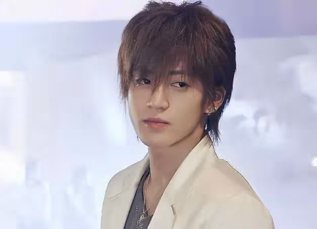 小栗旬K房糜亂算什麼?與國內的這4位男明星相比,那都不值得一提