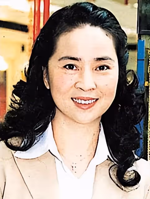 房祖名和吳卓林:同父不同命,一個被寵上天,一個睡天橋無人問津