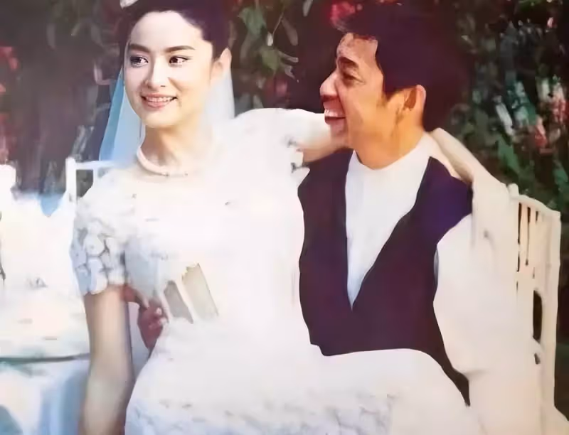 曾經盛世美顏，如今發福成「老奶奶」，66歲的林青霞讓人惋惜