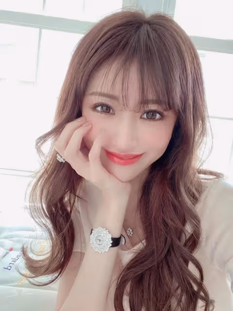 從陪酒女到日本NO.1，再到月銷3億的社長，她是如何成功逆襲的？