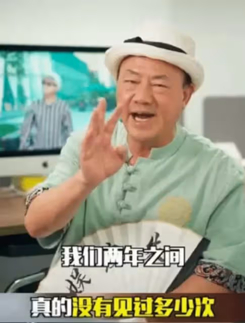 張柏芝公開幼子近照，頭髮烏黑根本沒有「混血特徵」， 竟然與謝霆鋒小時候出奇相似，網：簡直複製了