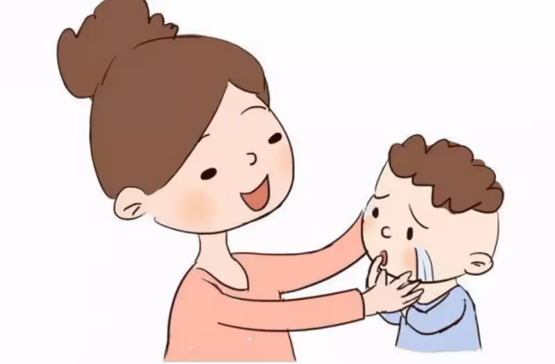 「趙薇女兒」和「王菲女兒」機場對比照曝光,網友感嘆:完全不在一個「段」位上