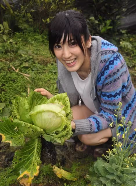 阿西退休生活曝光,山居15年「觀音牽線買800坪地」 親自種植蔬果，常年茹素「養雞養鴨」：不吃肉不殺生