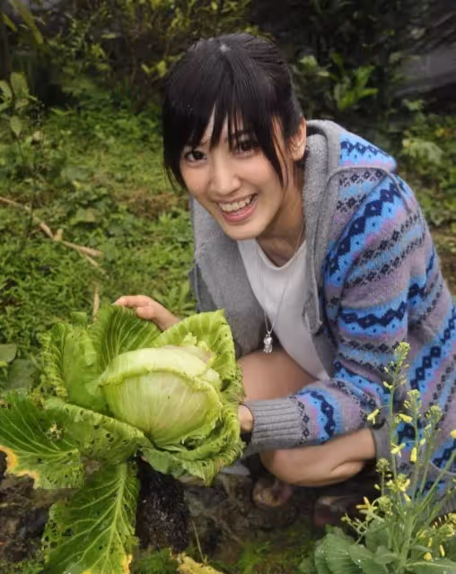 阿西退休生活曝光,山居15年「觀音牽線買800坪地」 親自種植蔬果,常年茹素「養雞養鴨」:不吃肉不殺生