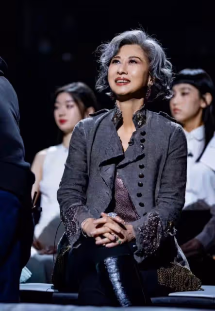 精緻女人天花板,60歲葉倩文一生都在追求美,每次出場都是風景
