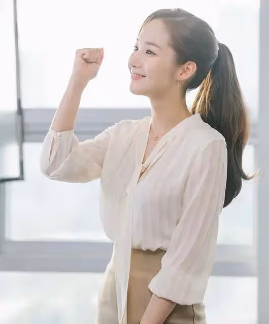 整容逆襲朴敏英,和李敏鎬相戀遭黑暫停事業2年,復出後一路逆襲