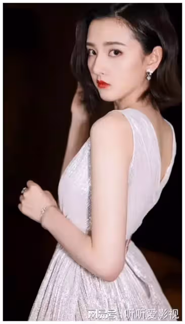 《無憂渡》官宣,任嘉倫果然是古裝男神!女主為當紅小花宋祖兒