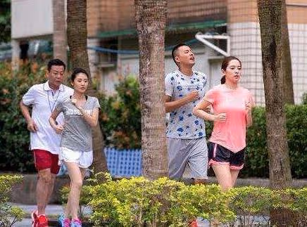一夫兩妻!兩女共侍一夫37年 「2個妻子和諧同住一棟樓」 九旬母親「卻住養老院」:錢都是自己支付的 !