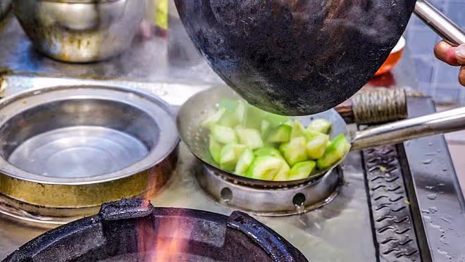 「長肉最狠」的5道素菜，熱量比紅燒肉還高，難怪很多人瘦不下來