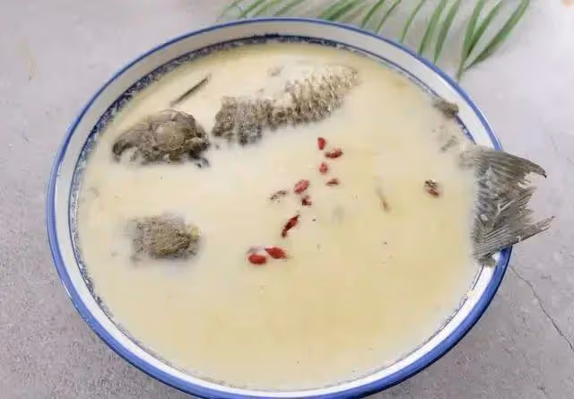夏天出汗多喝湯，這七道湯品就不錯，味美營養又可生津解渴