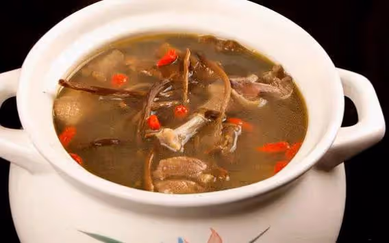 夏天，要懂得吃，多「食3瓜3肉2豆」，應季而食更健康，順利度夏
