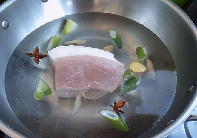 燉排骨時，記住「1放3不放」，肉香味又正，關鍵還沒腥味