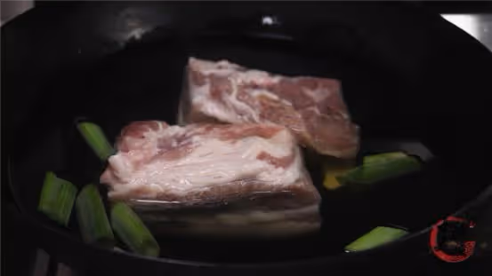 五花肉最火爆的吃法，不油炸也不煎，比紅燒肉好吃，比扣肉香