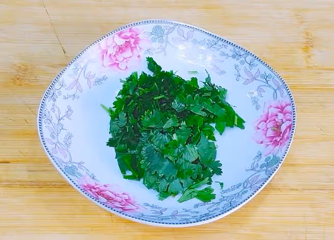 飯店裡皮蛋豆腐為啥那麼好吃？那是多加了這1步，怪不得咸香味美