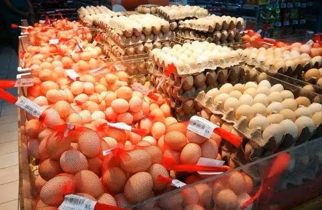 買雞蛋時，牢記「4不買3不吃」，為了家人健康，以後別再買錯了