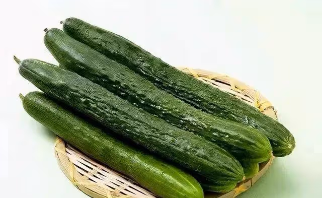 黃瓜別再拍著吃了，教你大師級好吃法，爽脆可口，我家一周吃6次