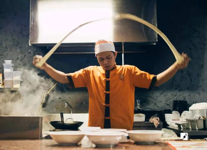 煮麵條時用開水還是冷水？很多人都煮錯了學會這招麵條勁道不黏糊