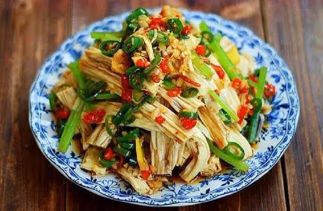 做涼拌類美食，學會調「萬能涼拌汁」，不管拌啥都香，太實用了