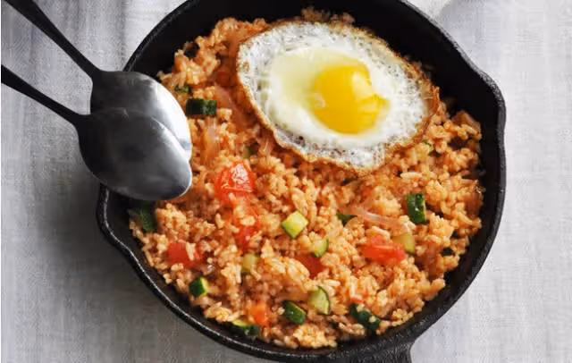 蛋炒飯最簡單也最困難！這些做法能讓你的炒飯好吃到不行！