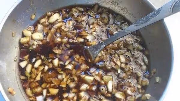 做魚香大蝦不好吃？加上這「1步」，蝦酥肉嫩，魚香味濃郁