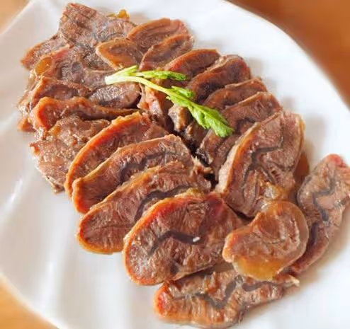 做醬牛肉，掌握好兩個技巧，牛肉出鍋後香氣撲鼻，切開不散有筋道