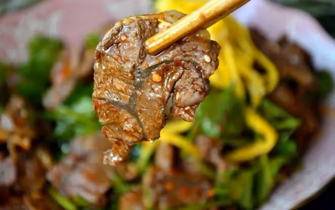 做醬牛肉，掌握好兩個技巧，牛肉出鍋後香氣撲鼻，切開不散有筋道