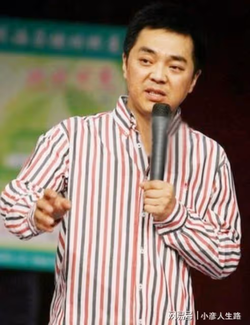 趙明明:和嫂子宋丹丹一樣被英家人所傷,為女兒退圈的她怎樣了?