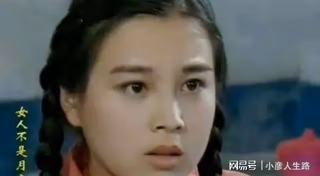趙明明:和嫂子宋丹丹一樣被英家人所傷,為女兒退圈的她怎樣了?