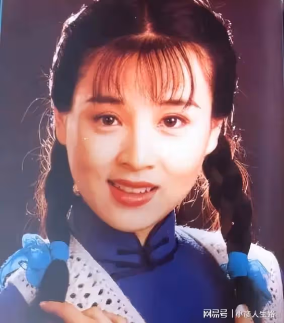 趙明明:和嫂子宋丹丹一樣被英家人所傷,為女兒退圈的她怎樣了?