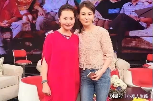 趙明明：和嫂子宋丹丹一樣被英家人所傷，為女兒退圈的她怎樣了？