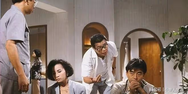 一戀大7歲女星,二戀小16歲美女富婆,如今57歲的他才是人生贏家