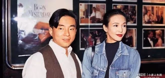一戀大7歲女星,二戀小16歲美女富婆,如今57歲的他才是人生贏家