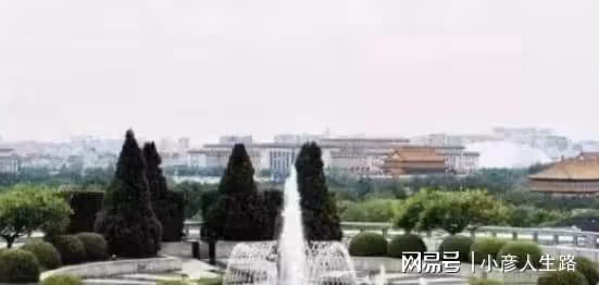 王艷曬貓無意暴露豪宅,可以俯瞰故宮,面積有兩千平!