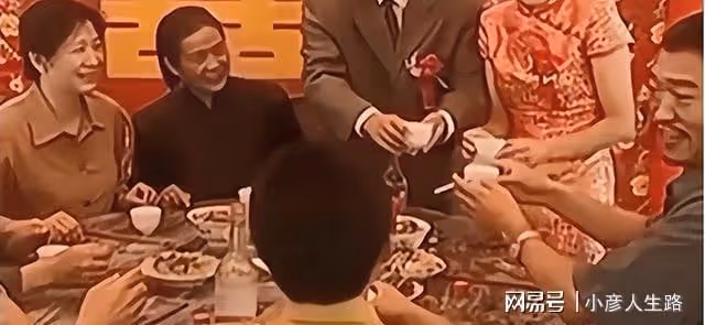 在丈夫羅京的葬禮上哭暈,7年後嫁給富商,劉繼紅如今怎麼樣了?