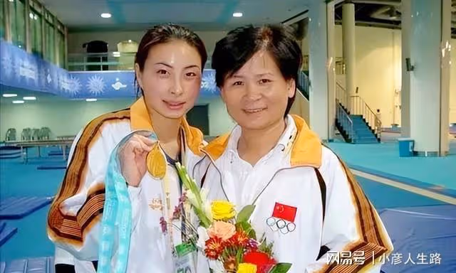郭晶晶之母範玉梅:見證女兒的苦與淚後,甘願為女兒女婿看娃