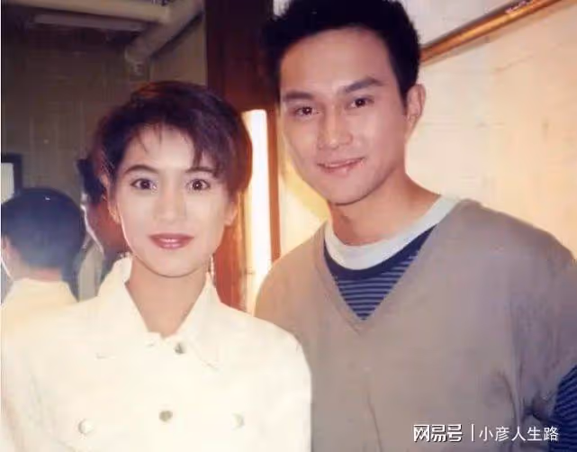 獨寵愛妻,不炒緋聞,個個情史乾淨,這8位男星堪稱娛樂圈清流