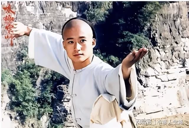 獨寵愛妻,不炒緋聞,個個情史乾淨,這8位男星堪稱娛樂圈清流