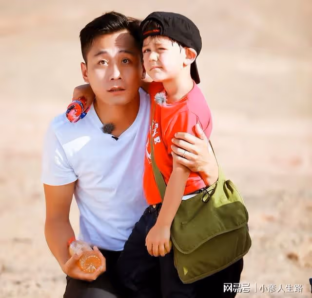 12歲劉諾一大長腿搶鏡!跳土味舞蹈超級投入,五官長相似翻版劉燁